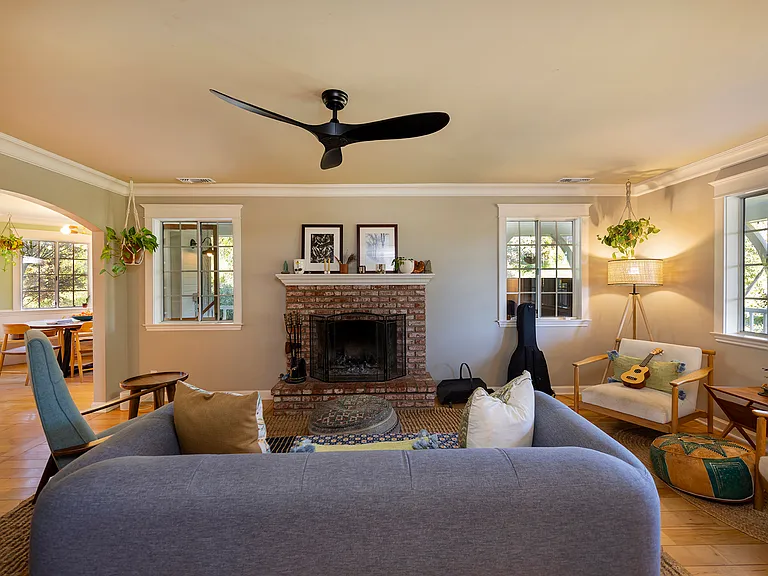 Loma Dr — Photo 20