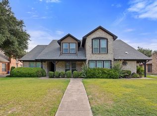 6504 Lago Vista Dr, Benbrook, TX 76132