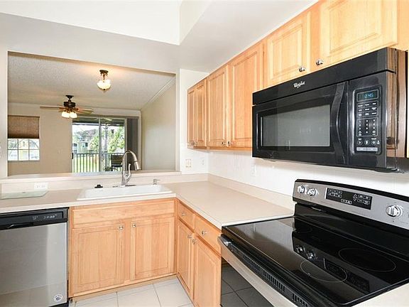 5th image of 5681 Bentgrass Dr #13-207