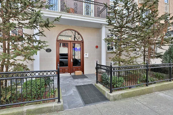 Sold by Dwell Residential Inc | media 24