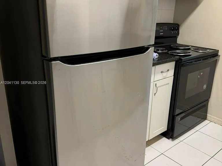 314 S J St #4 — Photo 3