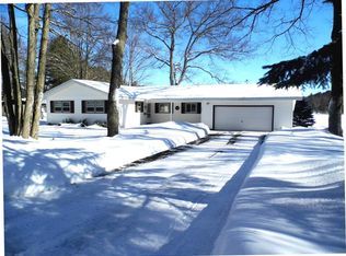 1340 Circle Dr, Gaylord, MI 49735