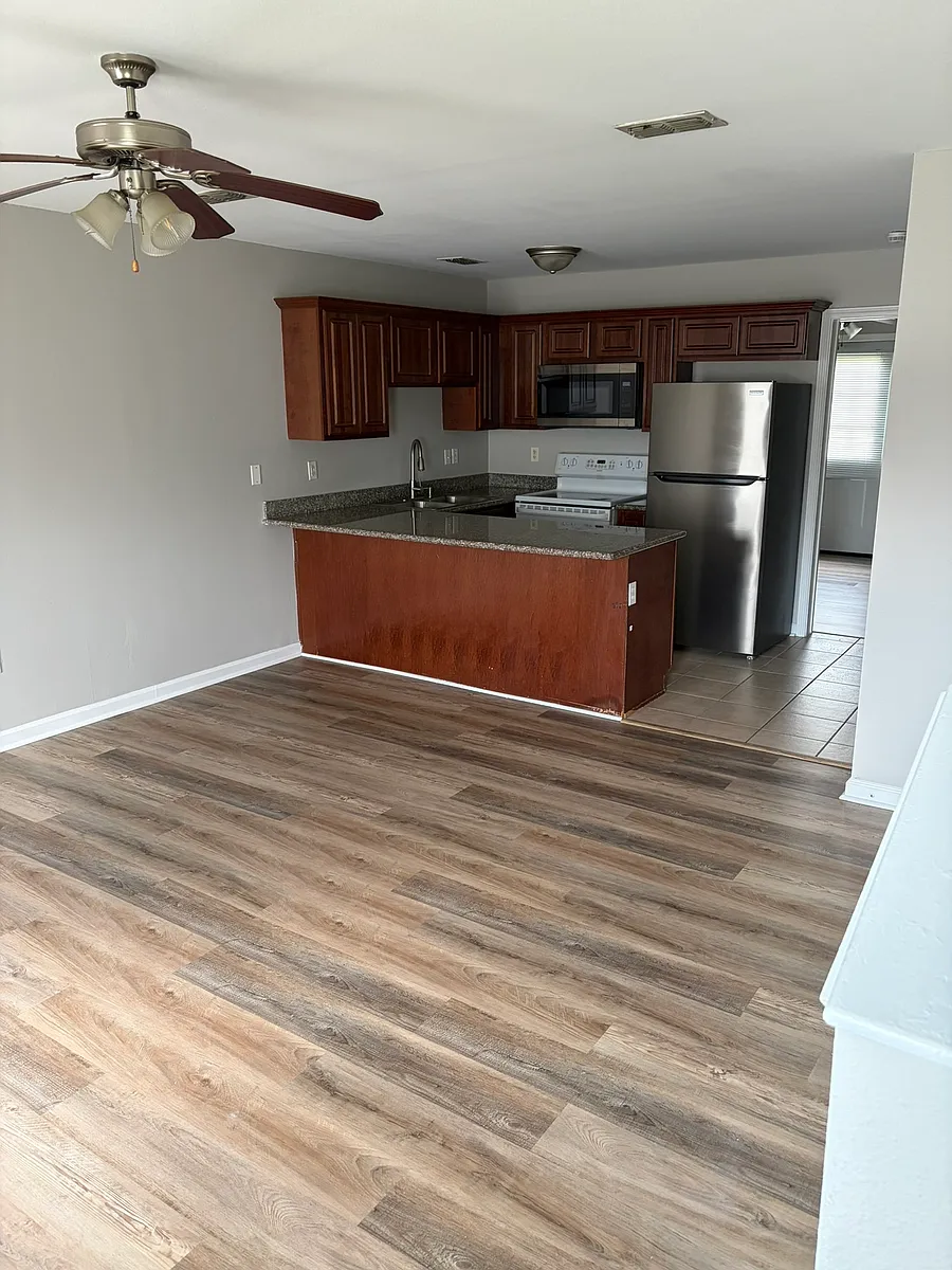 Building Photo - 13127A Tracewood Dr