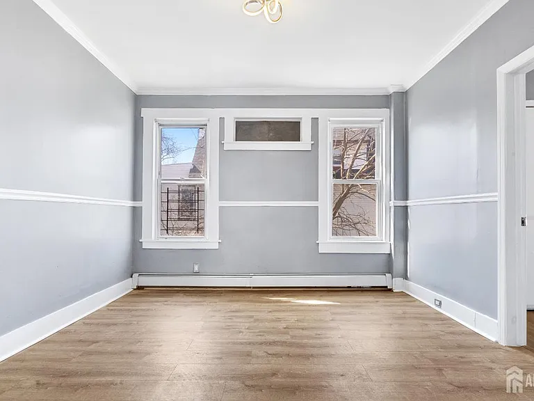 126 N 14th St — Photo 5
