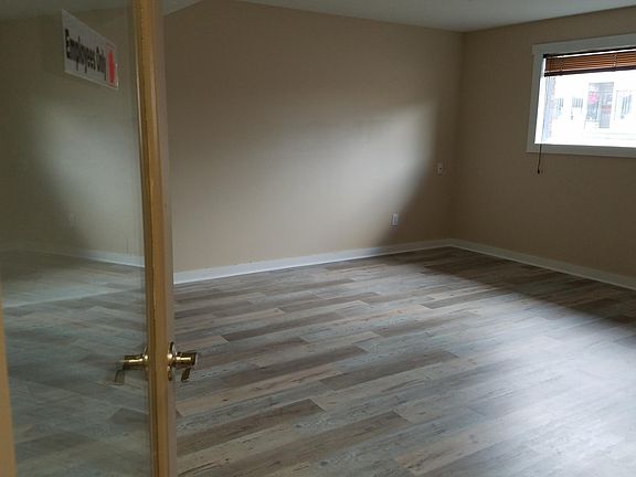 3rd image of 395 W Main St