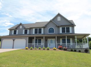 275 Copper Leaf Ln, State College, PA 16801