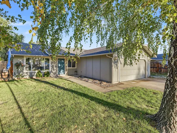 123 Eagle View Dr, Eagle Pt, OR 97524