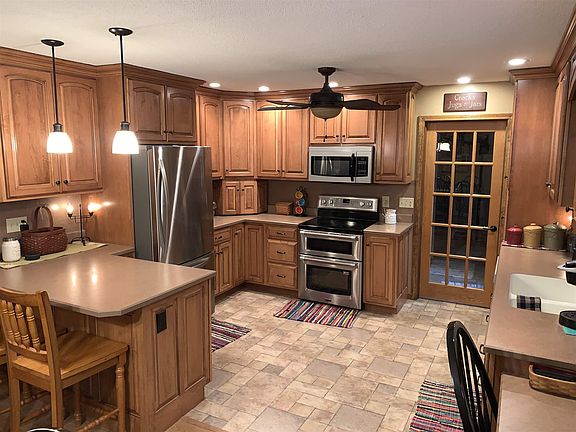 3rd image of 1406 E Mary Lee Dr