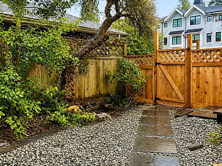 1128 Ridgewood Dr — Photo 20