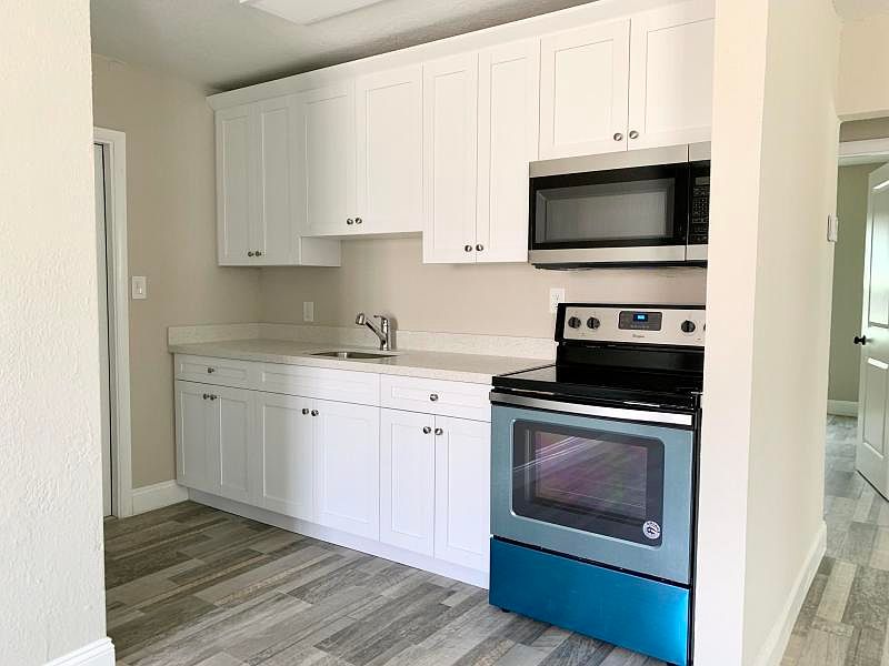 2nd image of 617 54th St #B