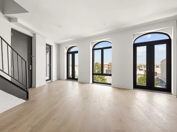 1048 Flushing Avenue 4L image 1 of 18