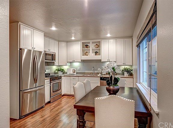 2nd image of 3250 Avenida Del Presidente APT 10