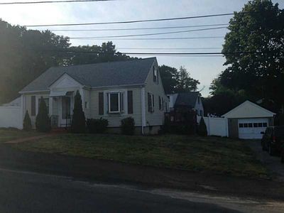 11 Shaw Ave, Johnston, RI, 02919