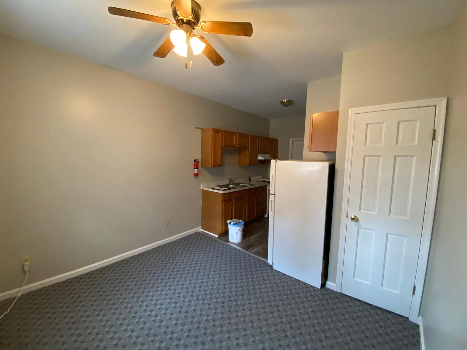 1 bed, $825 — Photo 2