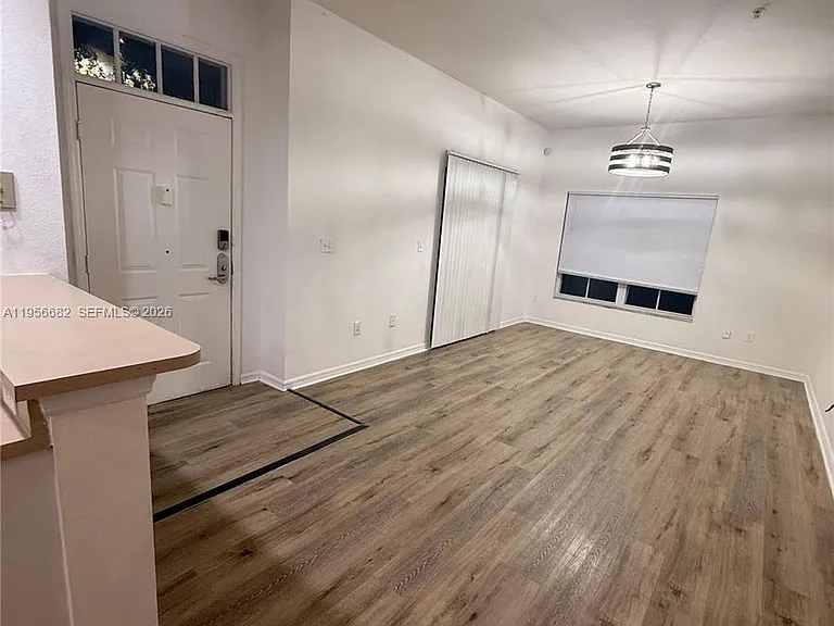 4003 Santa Maria Dr #101 — Photo 2