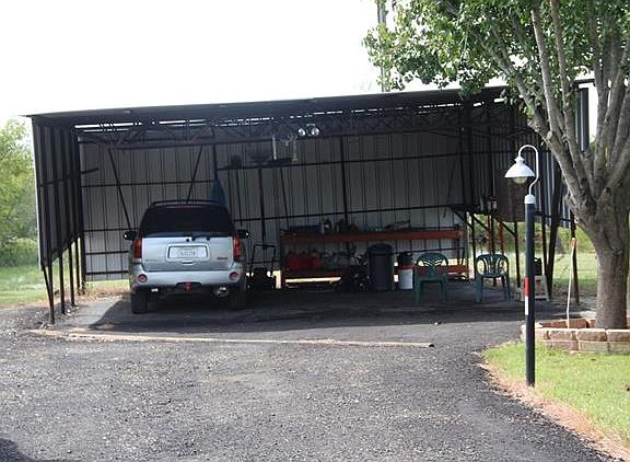 3rd image of 152 Rainbow Ln