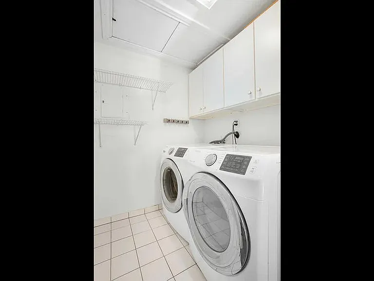 9848 Vidor Dr #101 — Photo 16