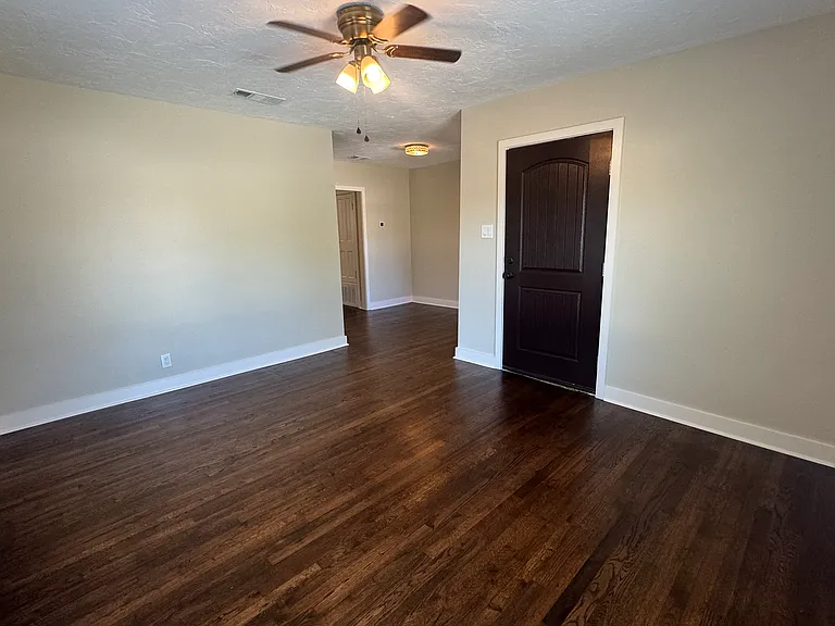 8109 Carlos St #A — Photo 5