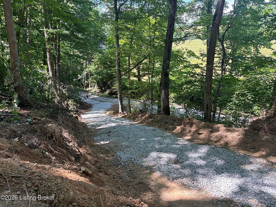 1st image of 643 Pine Grove Rd