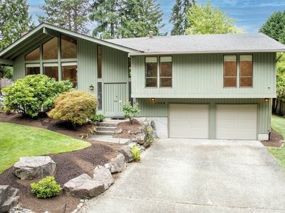 1049 185th Avenue NE, Bellevue, WA, 98008
