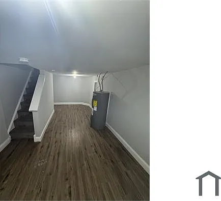 2 bed, 900 sqft, $1,300 — Photo 2