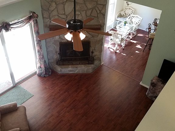 3rd image of 4507 Parkwood Sq