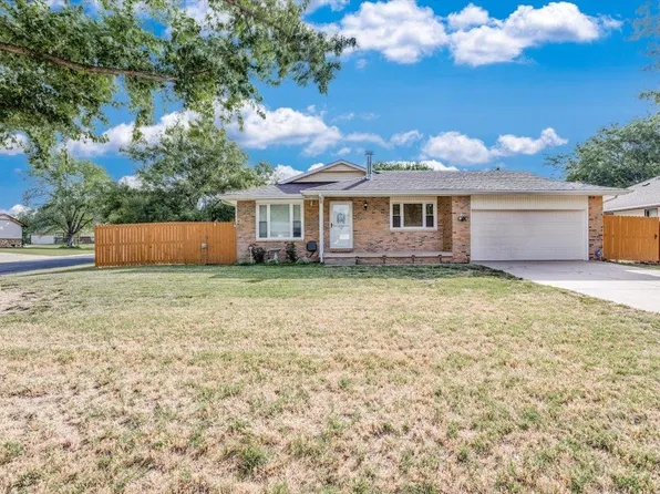 10 Argon Dr, Goddard, KS 67052