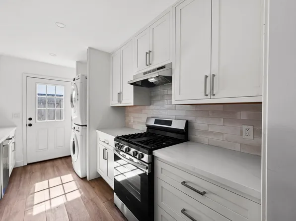 2350 Santa Ana Ave, Costa Mesa, CA 92627