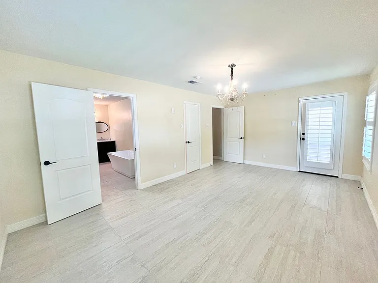 313 Santa Clara St — Photo 12