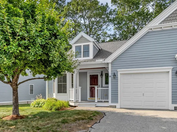 11 Autumn Dr #11G, Hudson, MA 01749