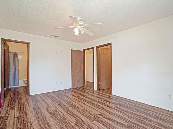 3rd image of 292 Pinto Ln