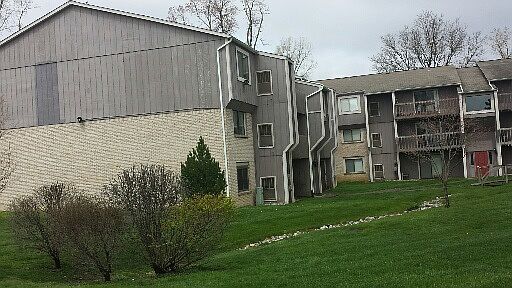 2nd image of 29890 W Twelve Mile Rd APT 909-301-1