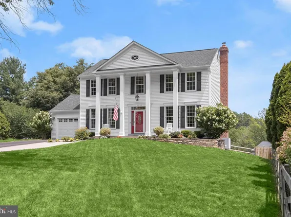 9704 Oriole Ct, Ellicott City, MD 21042