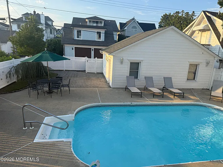 120 Garfield Ave — Photo 7