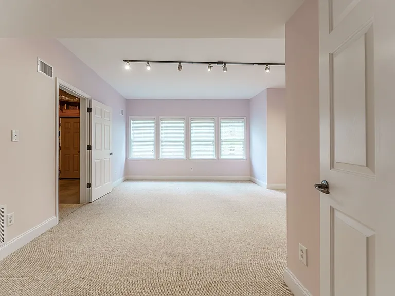 214 Chandler Walk — Photo 55