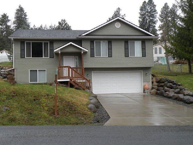 2nd image of 2039 Elm Dr