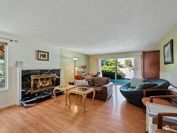4th image of 10434 NE 16th Place