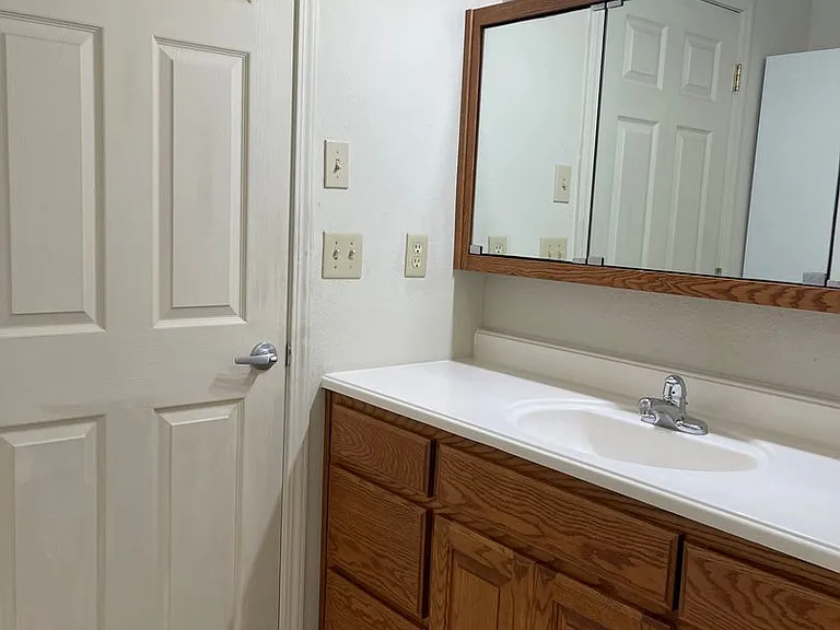 5463 Deschutes Rd — Photo 43