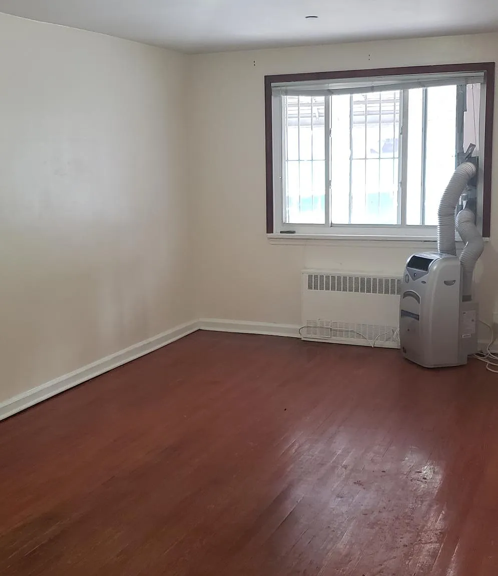 2 bed, 1000 sqft, $2,600 — Photo 2