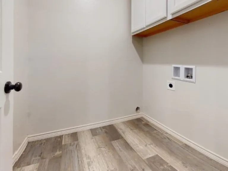 415 W James St #1 — Photo 14
