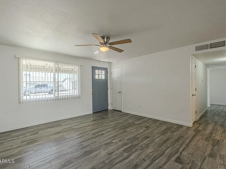 3650 E Eugie Ave — Photo 5