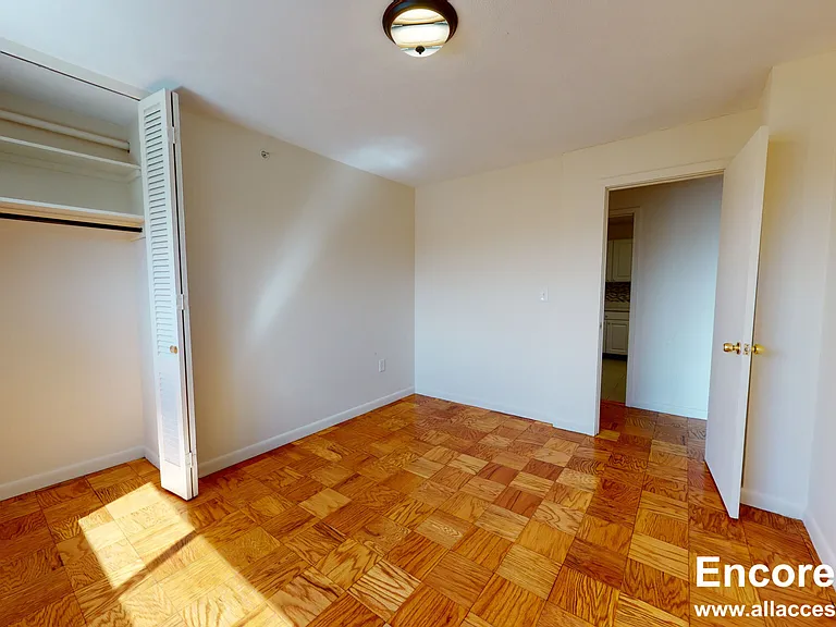 17 Monmouth Ct #D — Photo 18