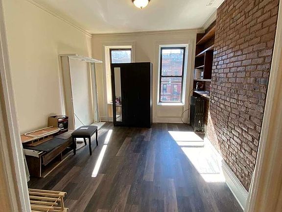 5th image of 100 W 83rd St APT 4C