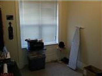 2nd image of 3006 Henrietta St