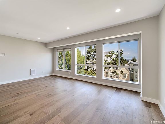 2nd image of 1856 Pacific Ave #E