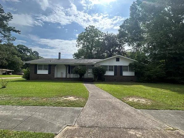 1601 Woodland Dr, Dothan, AL 36301