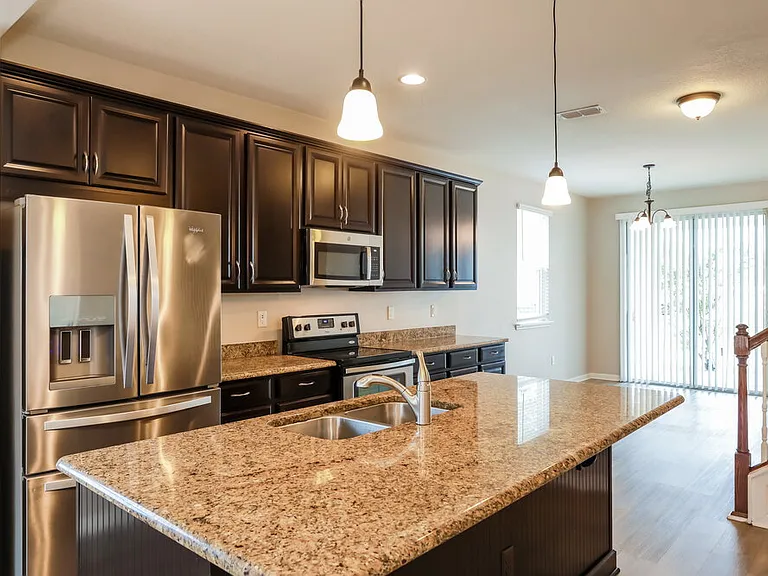3041 Holly Grove Ln — Photo 8