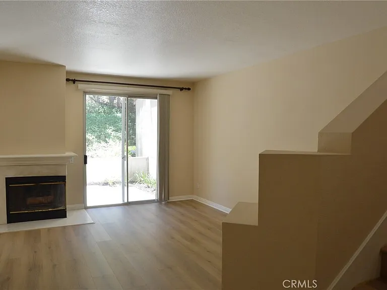 227 Chandon — Photo 3