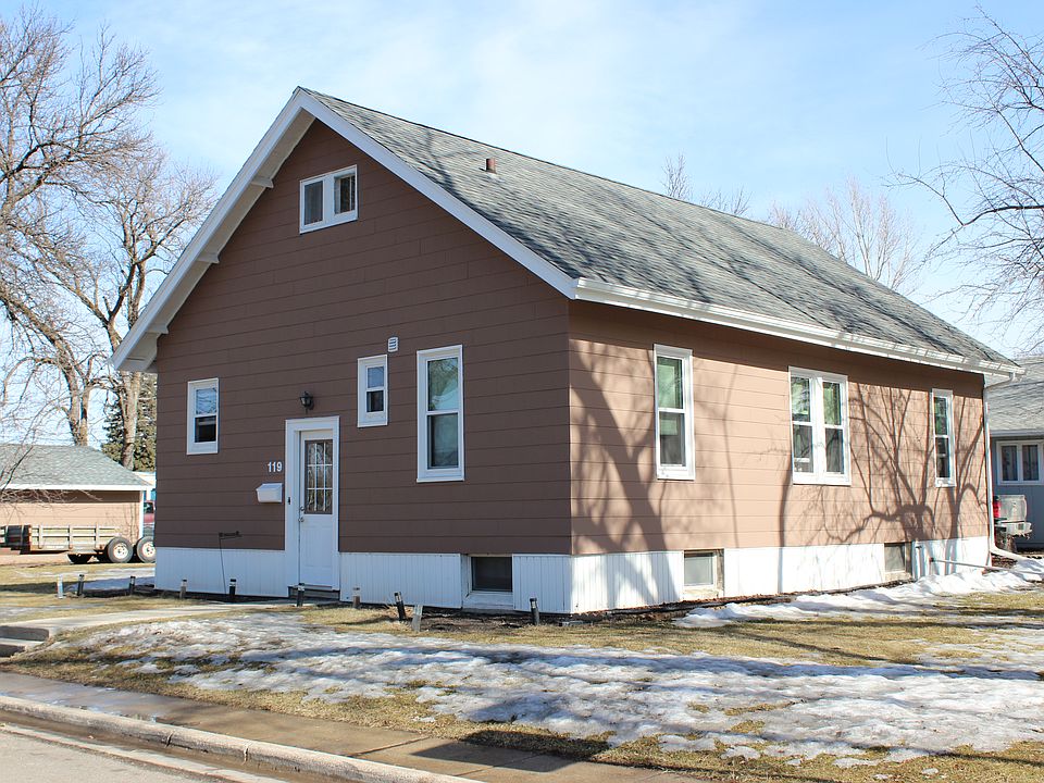1st image of 119 Sukut St