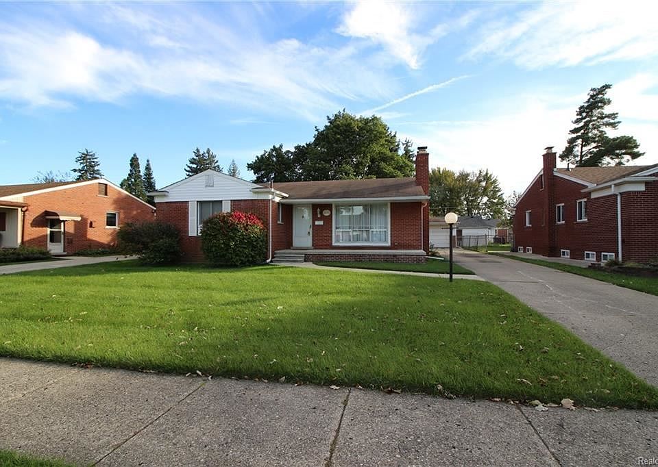 1st image of 20391 Brookwood St